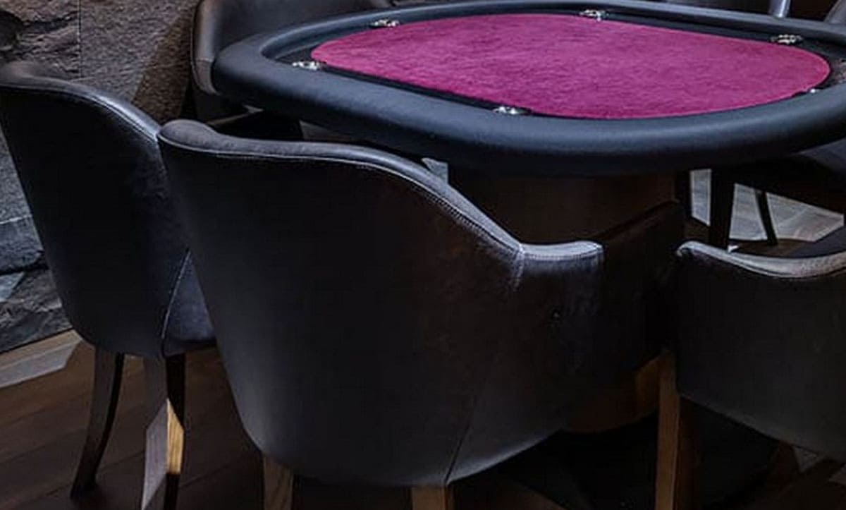 Elegant tables at Al Fresco Restaurant