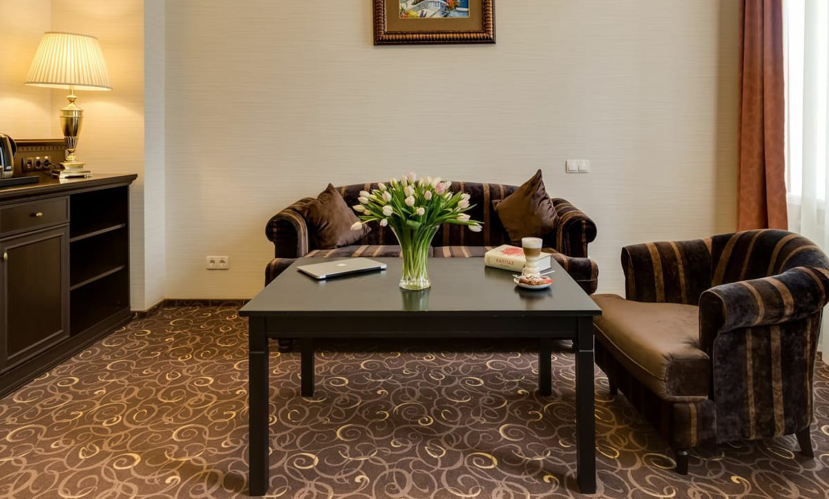 Bespoke sofa and armchairs in Alfavito Hotel lobby - yavorina.com.ua