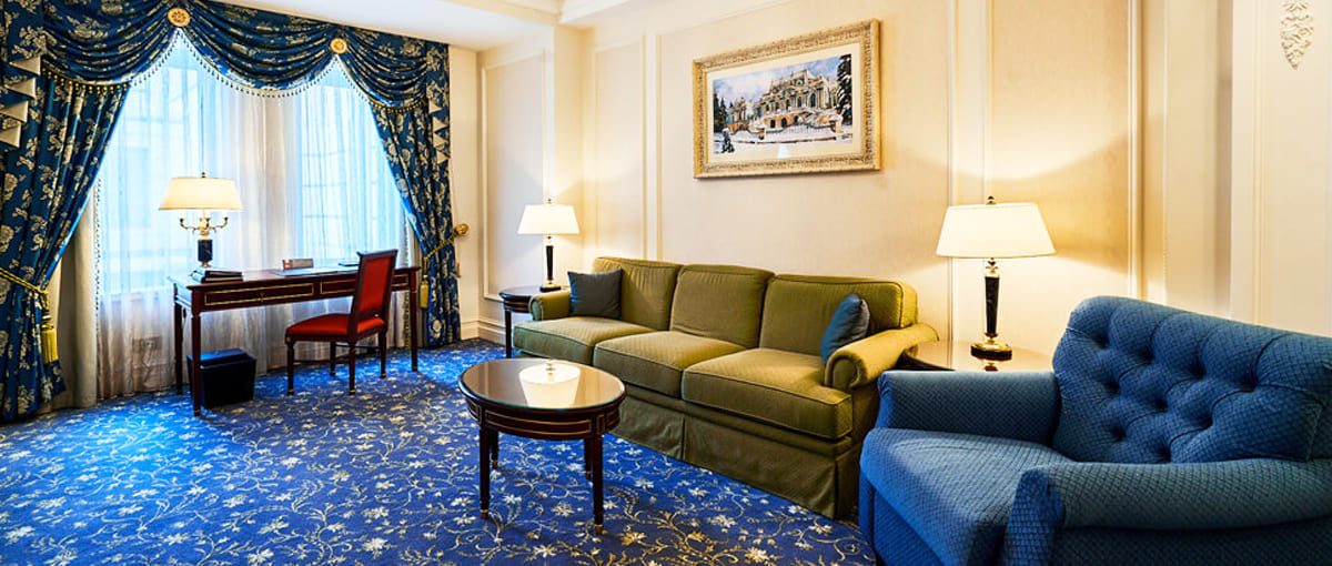 Bespoke lobby furniture in Riviera House Hotel - yavorina.com.ua