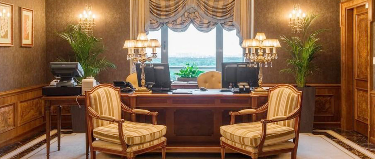 Luxurious armchair in Riviera House Hotel guest room - yavorina.com.ua