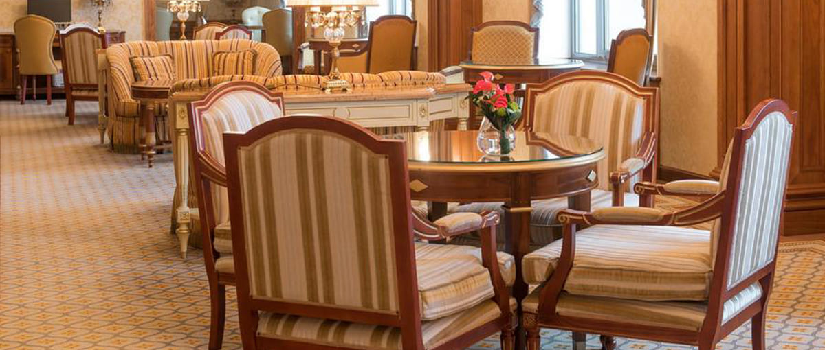 Exclusive armchairs in the dining area - yavorina.com.ua
