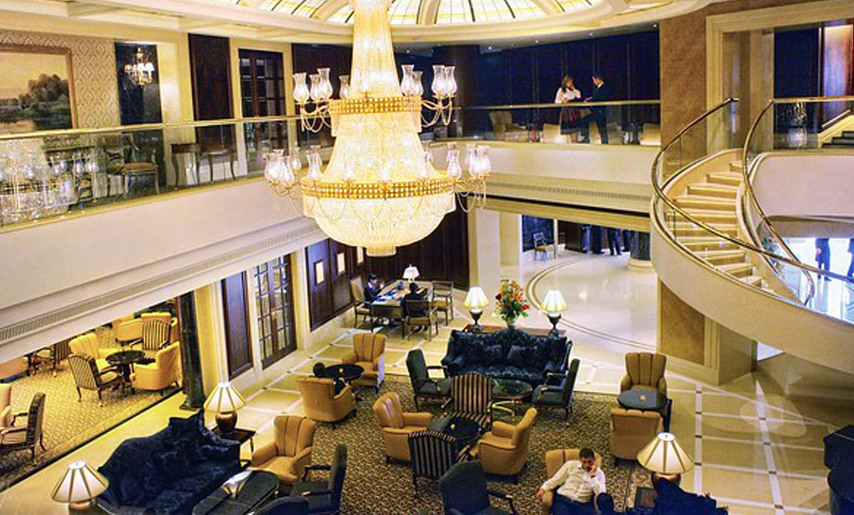 Comfortable and stylish furniture at Intercontinental Hotel's Lobby Bar - yavorina.com.ua