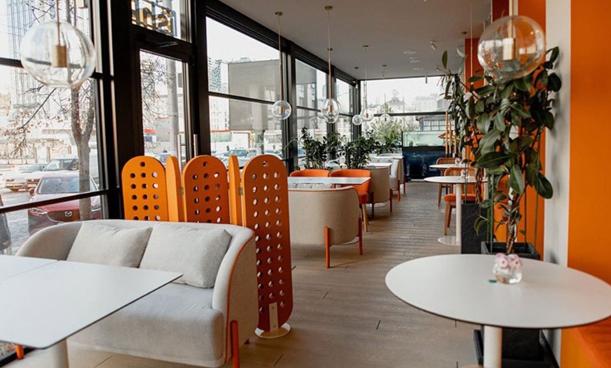 Luxurious dining setup with Yavorina's custom tables and chairs - yavorina.com.ua