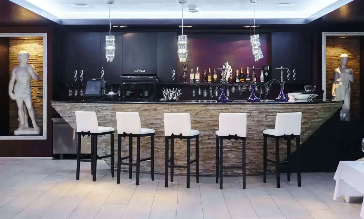 Luxurious bar stools at Orly Park Restaurant, Kyiv - yavorina.com.ua