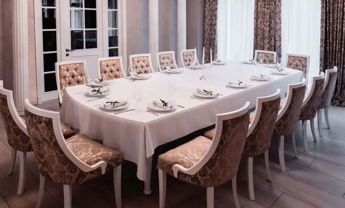 Premium dining experience with Yavorina's tables and chairs at Orly Park - yavorina.com.ua