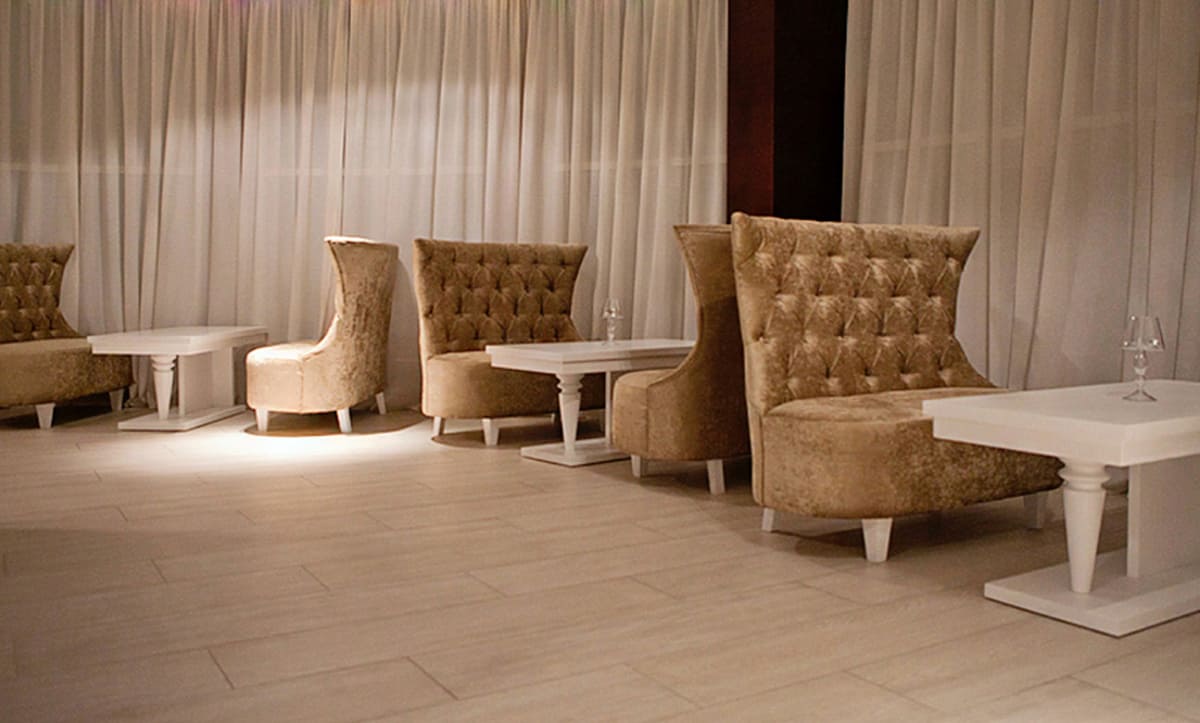 Bespoke wooden furniture at Orly Park Restaurant's dining area - yavorina.com.ua