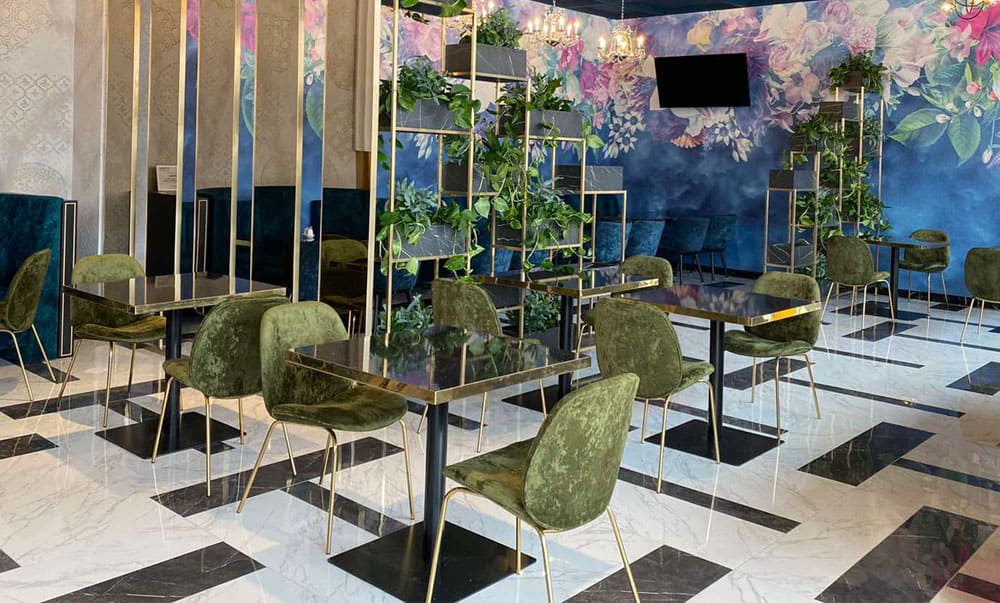Stylish Kelly chair in a contemporary dining space – yavorina.com.ua