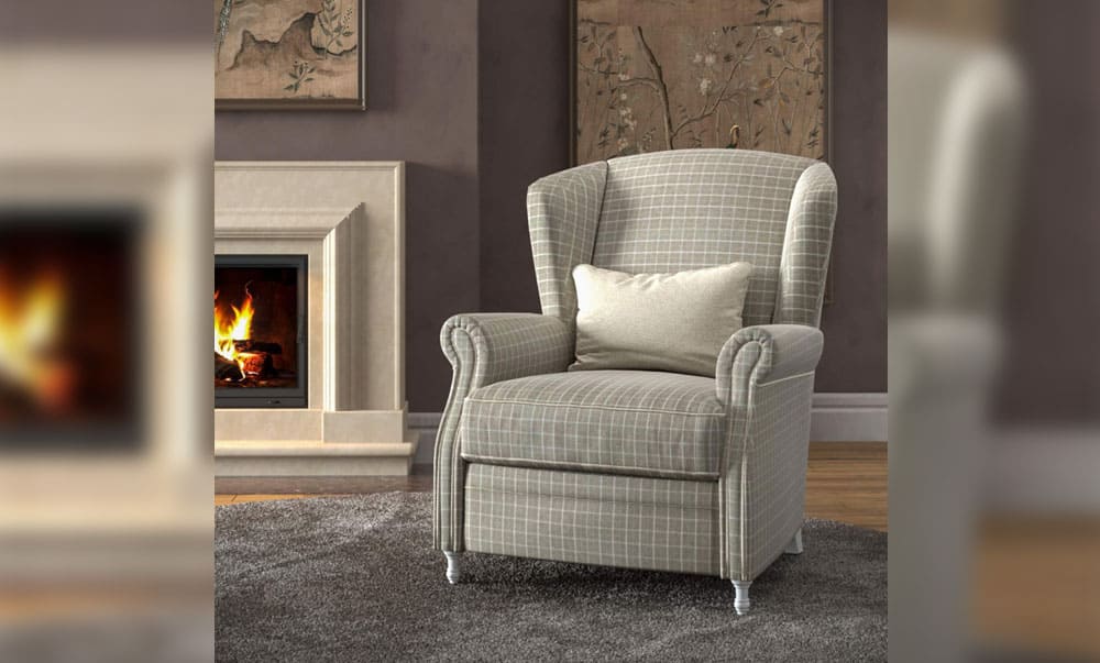 Classic design of EASTWOOD armchair for interiors - yavorina.com.ua